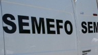Camioneta falla, se bajan a empujarla, moto los choca y mueren dos personas en Durango