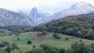 Así llega el otoño a Asturias: caen las primeras nieves en los Picos de Europa (con estas gélidas temperaturas)