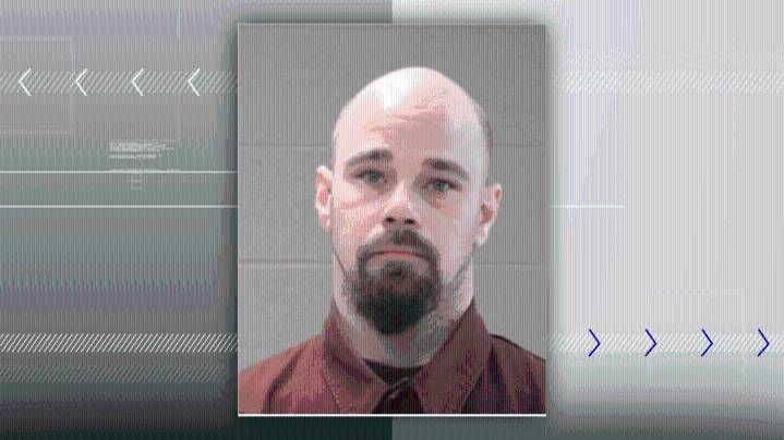 Murder suspect on the run after stabbing in Clearfield
