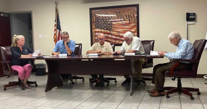 S. Lebanon discusses hedgerow for South Hills following noise complaint