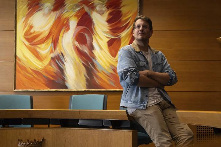 Un diputado rompe un tabú en Sumar: pide a Sánchez convocar elecciones si no aprueba los Presupuestos