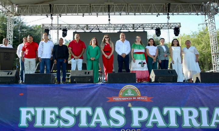 Desfile Conmemorativo del 215 Aniversario de la Independencia de México