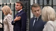 El presidente de Francia, Emmanuel Macron, presentará pruebas de que su esposa nació como mujer