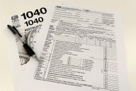IRS ha entregado información a ICE de más de 40,000 personas; la sacaron de declaraciones de impuestos