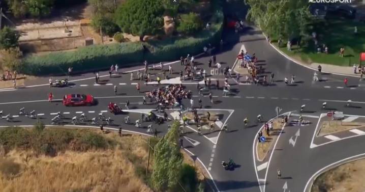Feijóo lamenta lo sucedido en la Vuelta: «Qué triste haber dado una imagen tan bochornosa»