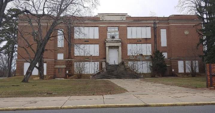 Shuttered Mays Landing school sold to developer