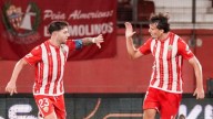 El Almería remonta a un Sporting que jugó con diez 40 minutos