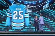 Sharks sign Michael Misa, No. 2 pick in 2025 draft, to entry