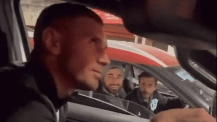 Video: Maravilla Martínez y un cruce inesperado con hinchas de Racing en un semáforo