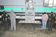 Una pareja fue detenida en 7 de Abril con ocho kilogramos de cocaína adosados al cuerpo