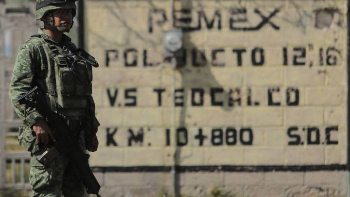Cerca de US$ 107.000 millones por año estima experto el contrabando de gasolina en México