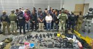 Hallan presunto campo de adiestramiento del CJNG en Michoacán; detienen a 38, uno es estadounidense