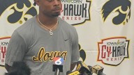 Execution failures at beginning, end doom Hawkeyes in Cy