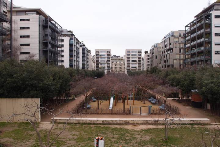 El ambicioso plan de París para solucionar el problema de la vivienda: convertir oficinas y aparcamientos en pisos