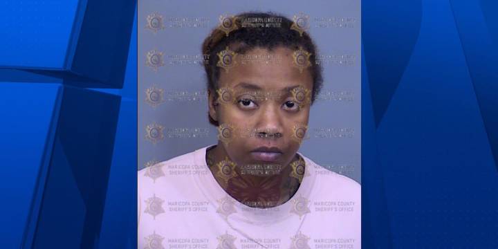 Toddler found wandering Glendale apartment complex; mother arrested