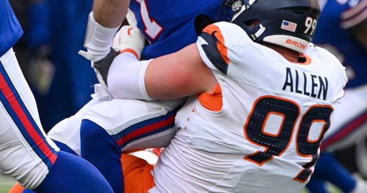 Broncos’ pass rush aims to break franchise sacks record — again 