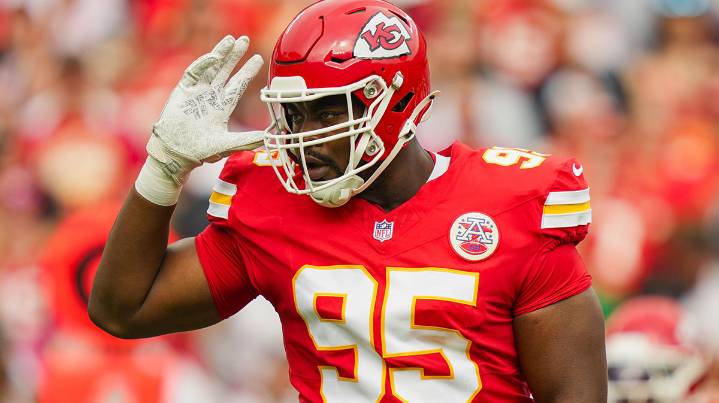 Chiefs’ Chris Jones will play in Ravens game right after attending aunt’s funeral