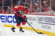 Aleksander Barkov injury update: Panthers captain undergoing right knee surgery