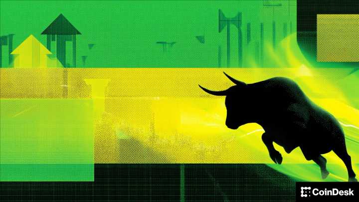 Bitcoin, Ether Catch Friday Afternoon Bids, Rise to Three