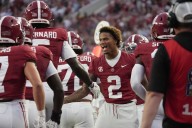 Deadspin | Alabama star WR Ryan Williams (concussion) expected to play vs. Wisconsin