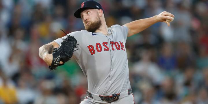Garrett Crochet hurls 10-strikeout gem