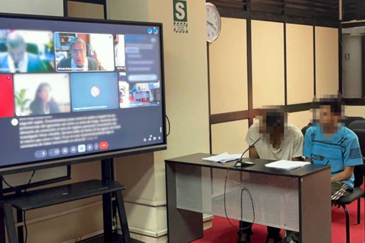 Nueve meses de prisión preventiva para extranjeros que intentaron robar en bus público