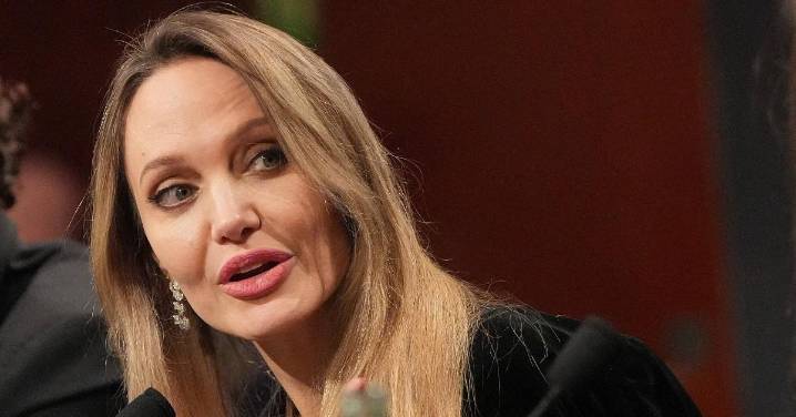EXCLUSIVE: Angelina Jolie 'Quitting U.S.' for New Life Abroad