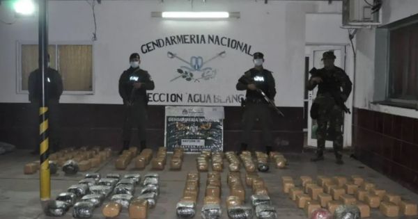 Secuentraron más de 175 kilos de droga en Aguas Blancas: hay varios detenidos