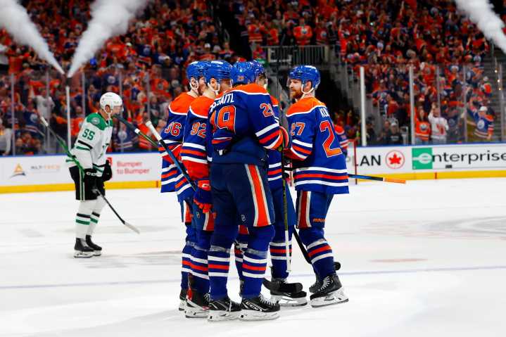 Edmonton Oilers Extend Depth Winger for Three Years