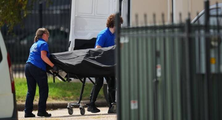 Identifican al responsable de herir a mexicano en ataque a centro de ICE, en Dallas, Texas