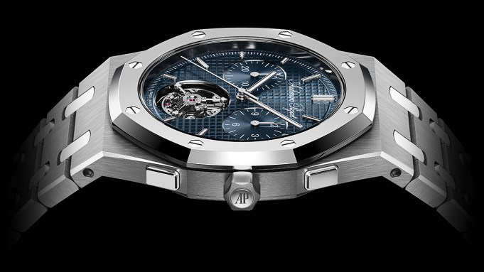 Audemars Piguet's New Royal Oak Chronograph Starts and Stops With Ease