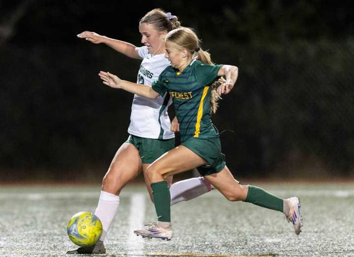 Edmonds-Woodway wields six goal scorers in 6
