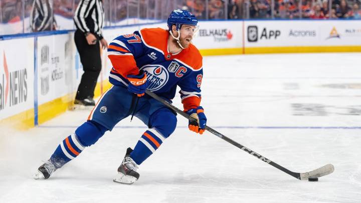 Oilers 'not nervous' about McDavid contract talks, CEO says