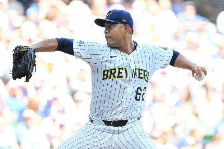 Deadspin | Brewers LHP Jose Quintana getting MRI after straining calf