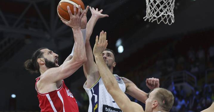 Georgia stuns France to reach EuroBasket quarterfinals, Slovenia and Poland also advance