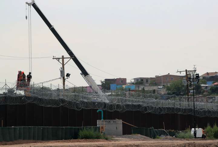 Activistas: EE.UU. vuelve más hostil muro fronterizo con México al reforzar su seguridad