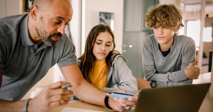 Child Benefit changes announced by HMRC