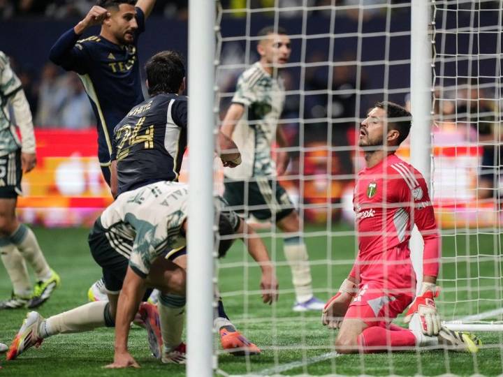 Whitecaps 1, Timbers 1: Brian White’s late goal extends unbeaten streak