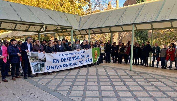 La Plataforma Ciudadana aplaza la gran movilización en defensa de la Universidad de Jaén