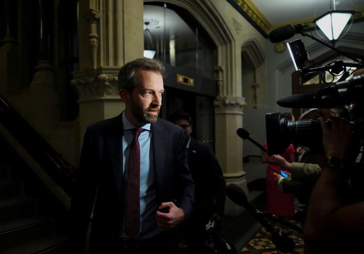 In-office rules for public servants thwarting plan to sell off space, government says