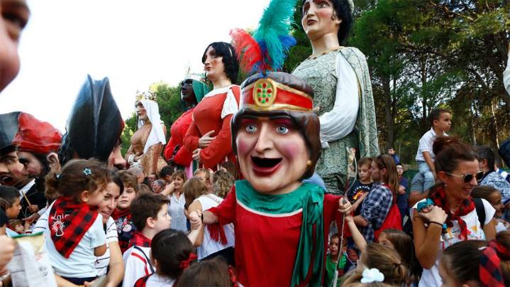 Recorridos y horarios para ver a los Cabezudos en estas Fiestas del Pilar 2025