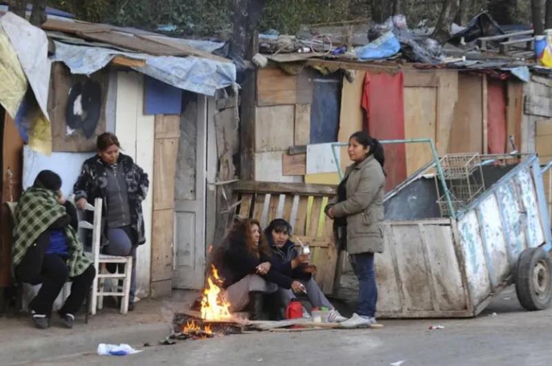 INDEC: la pobreza bajó a 31,6% y afectó a cerca de 15 millones de personas