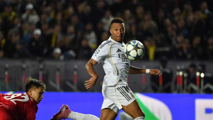 Kylian Mbappé sigue en racha: se fue de triplete en la goleada del Real Madrid sobre el Kairat Almaty, en la Liga de Campeones
