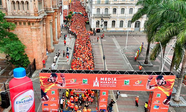 Más de 20 mil atletas corrieron la Media Maratón Palmira