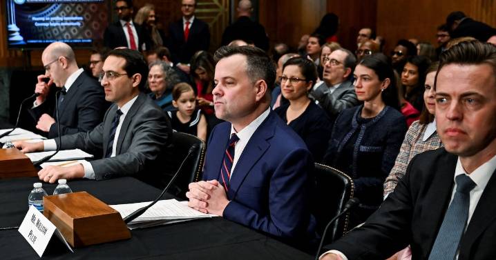 Republicans Turn Against Trump’s Federal Reserve Attack Dog