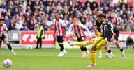 Fernandes endures more penalty pain in Man United's latest Premier League loss