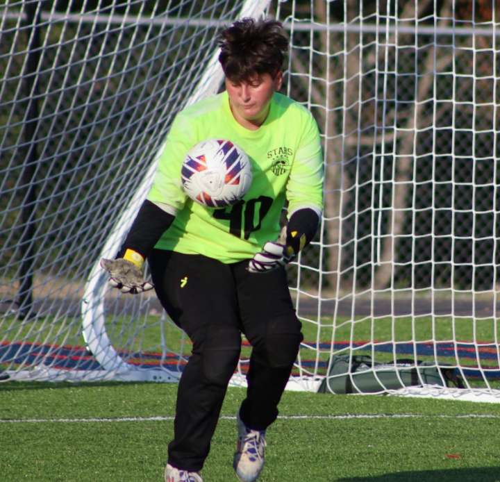 Edgewood clips BNL 1-0 on late penalty kick