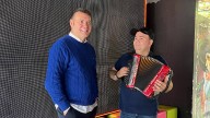 Penchy Castro vuelve a enamorar con ‘El supergalán’, su nueva producción vallenata