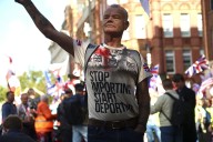Más de 100.000 ultras toman el centro de Londres para protestar contra la inmigración
