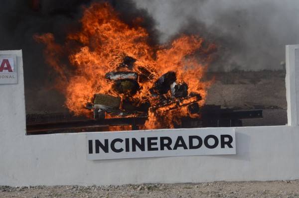 lnçinεrα FGR más de 400 kilos de nαrçøtiçøs en Chihuahua